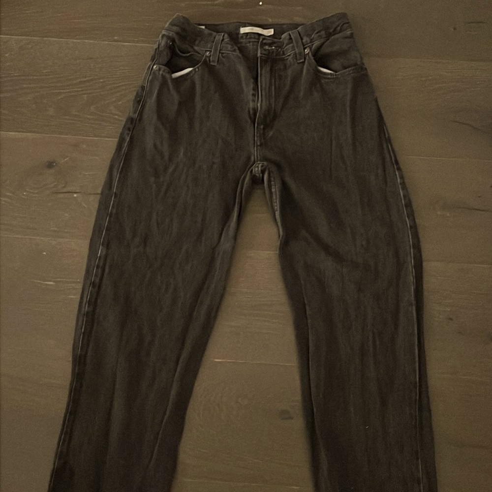 Grey/black dad jean levis premium in brand new condition